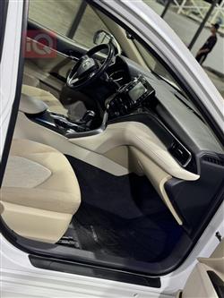 تۆیۆتا کامری